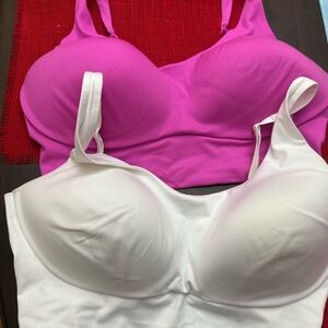 Victoria’s Secret sports bras (2)